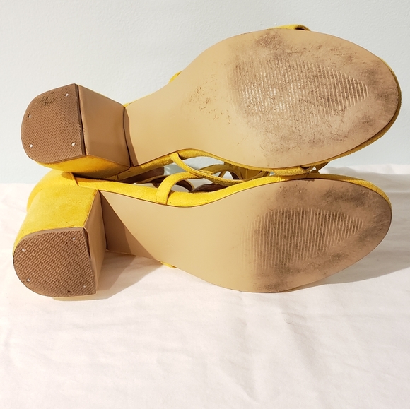 Yellow Sandals - Picture 4 of 4